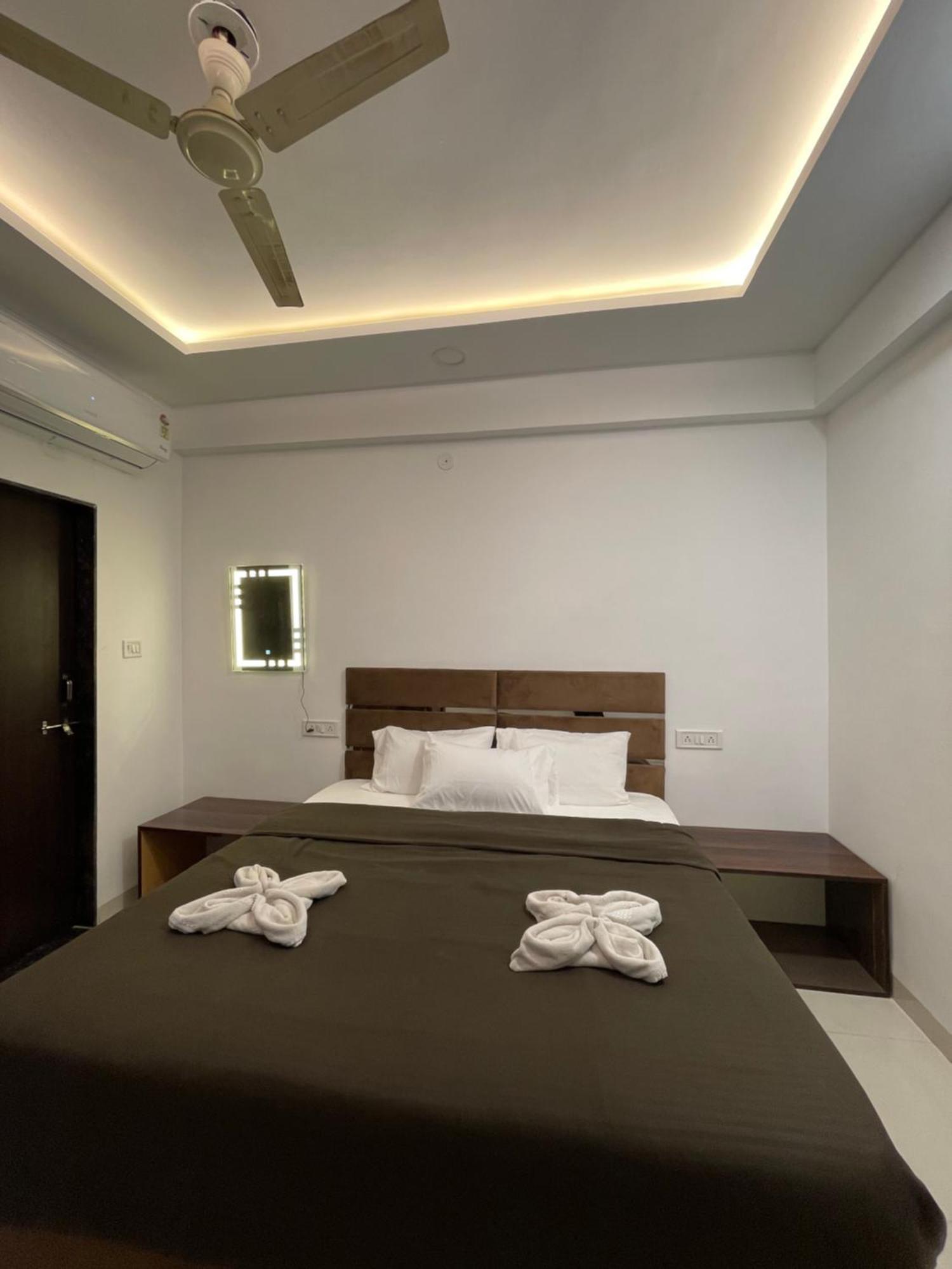 Hotel Kiwi Inn Vijaynagar Scheme 78 Indore Extérieur photo