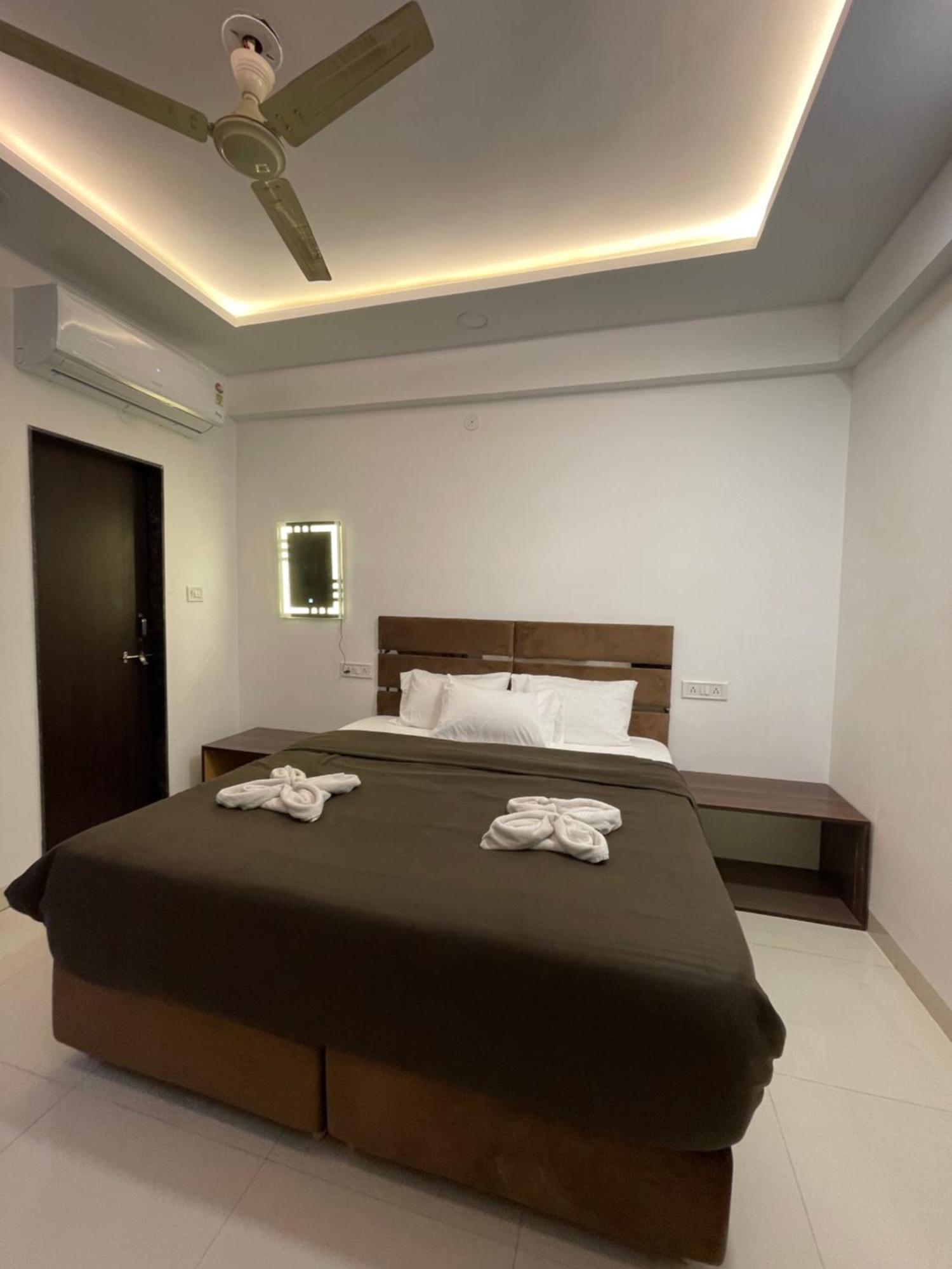 Hotel Kiwi Inn Vijaynagar Scheme 78 Indore Extérieur photo