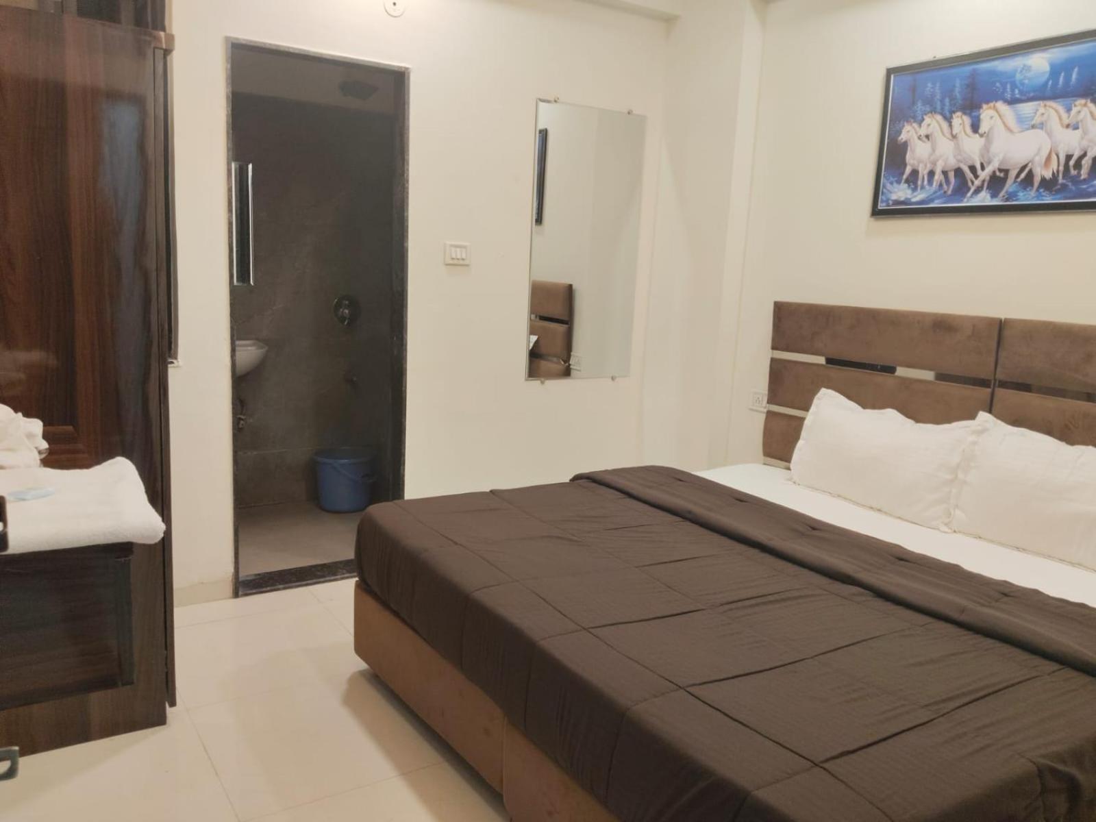 Hotel Kiwi Inn Vijaynagar Scheme 78 Indore Extérieur photo